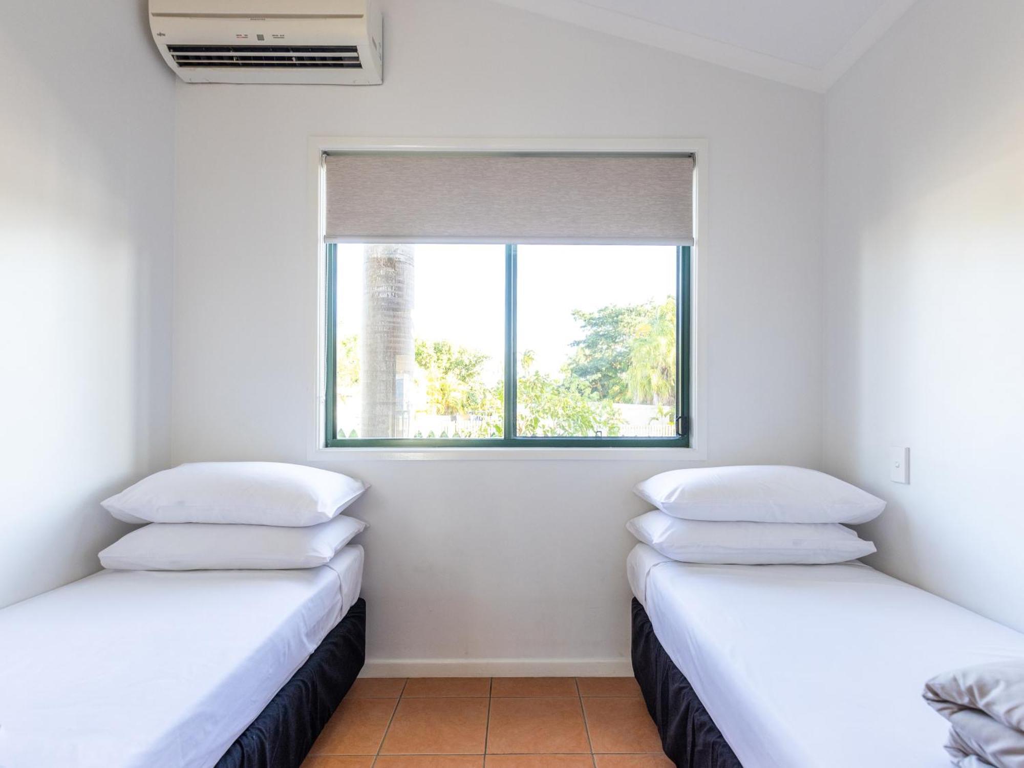 Nrma Bowen Beachfront Holiday Park Phòng bức ảnh
